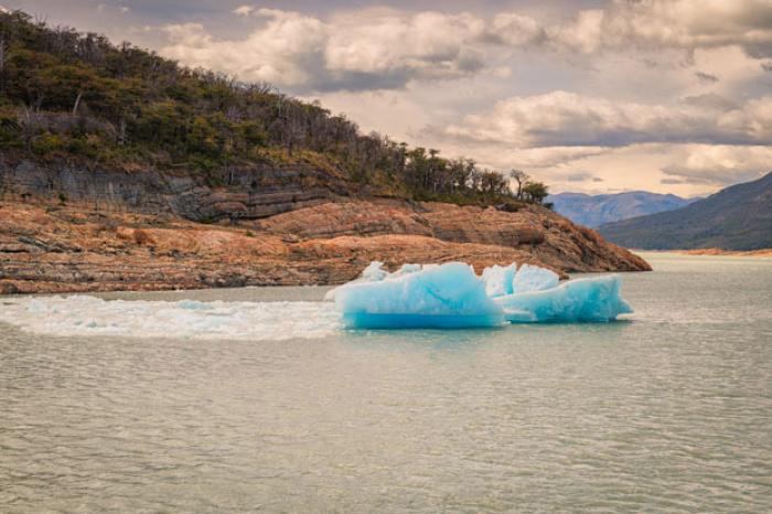 Small Iceberg, Lake Argentina, Los Glaciares National Park